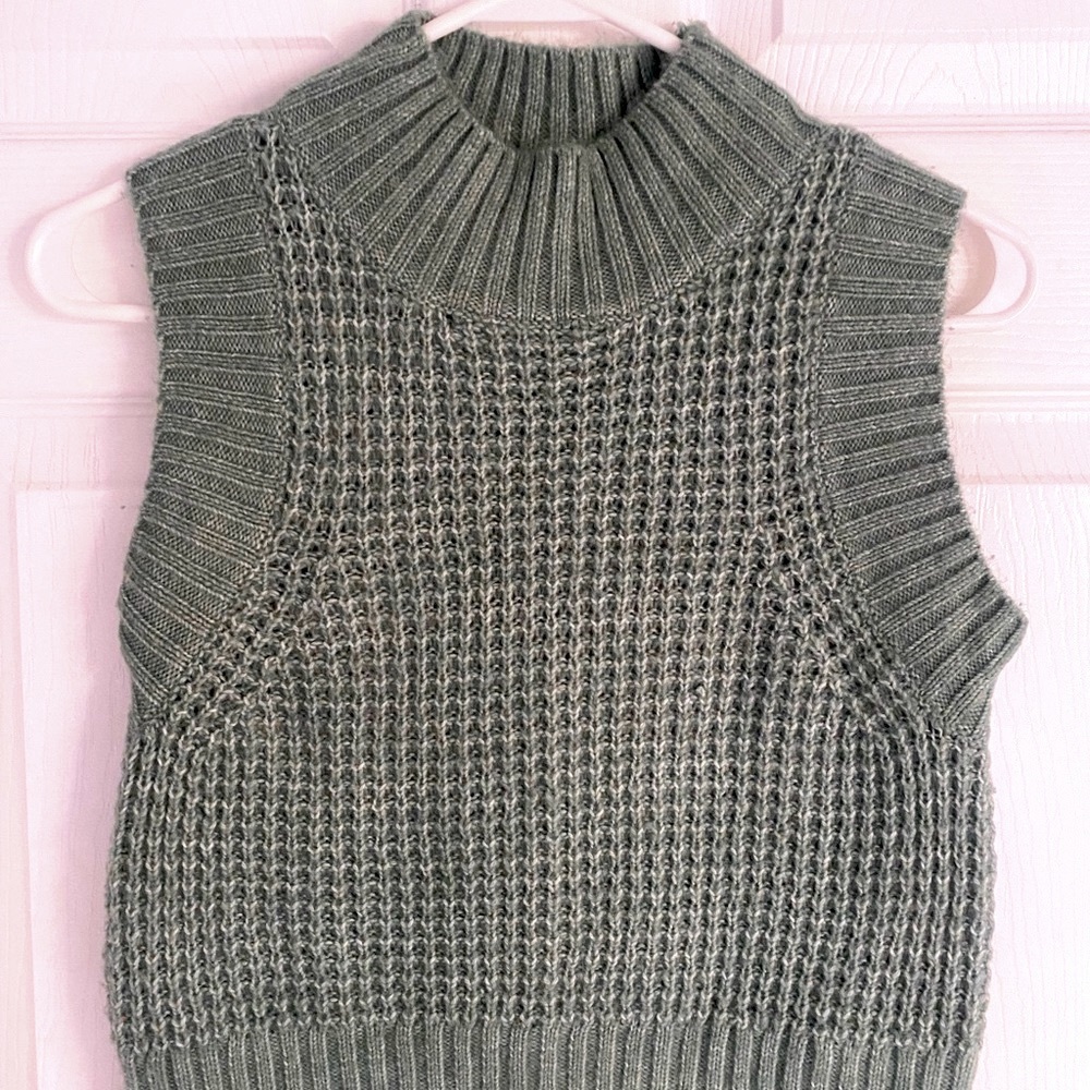 Green Jessica Simpson Sweater Vest